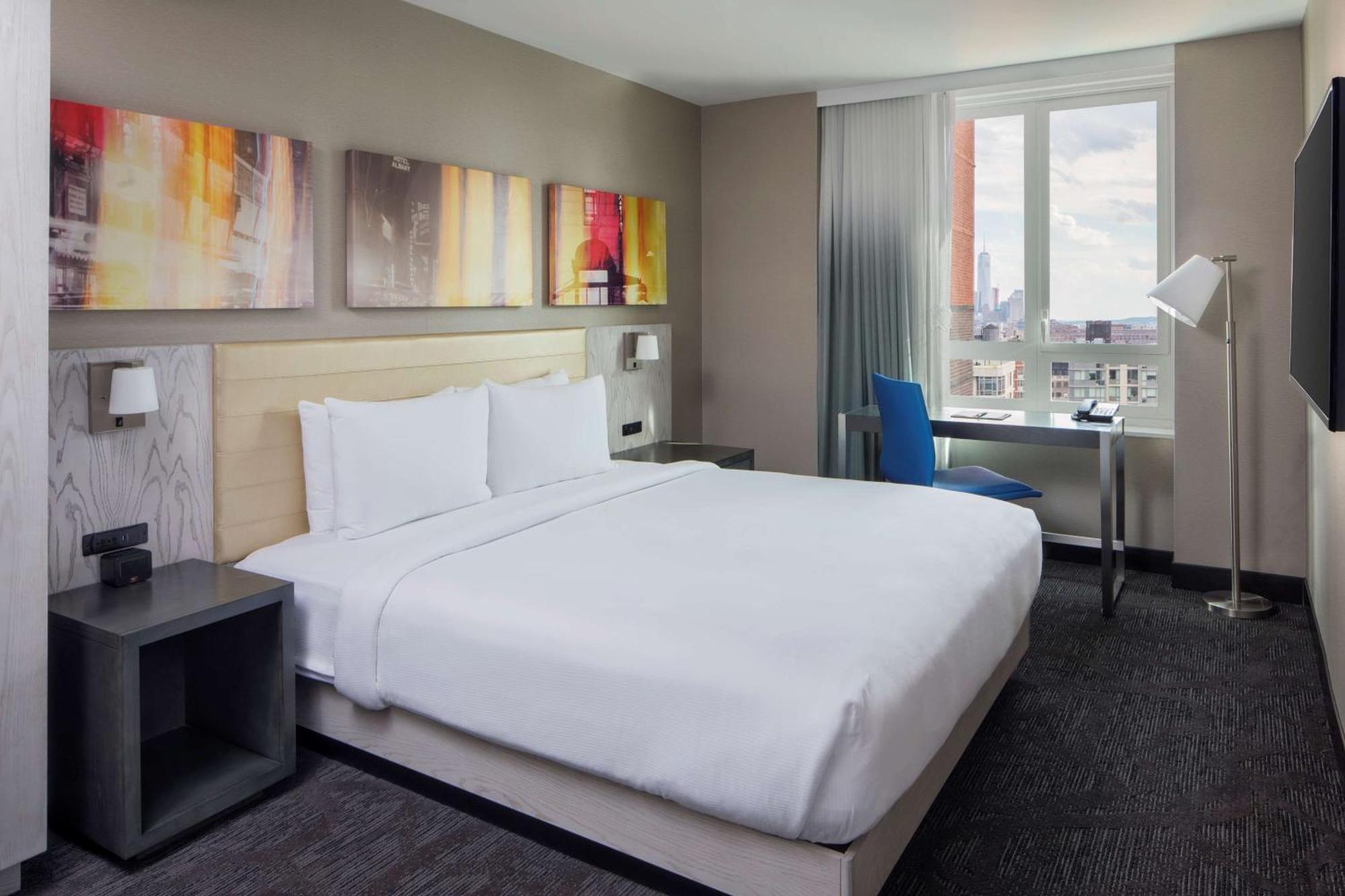Doubletree By Hilton New York Times Square West Hotell Exteriör bild